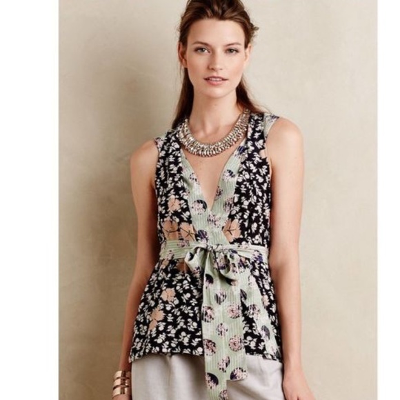 Anthropologie Tops - ANTHROPOLOGIE Silk Sleeve-less floral top SIZE 8